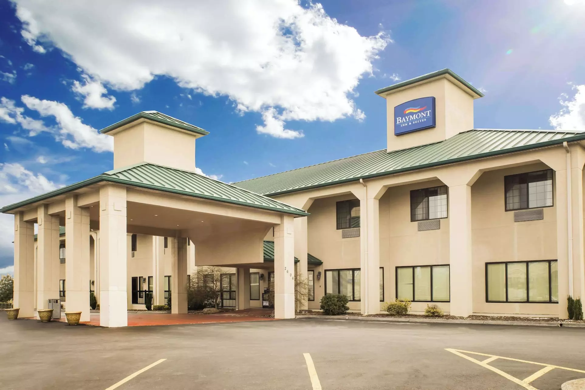 Baymont by Wyndham Johnson City - Primary Image