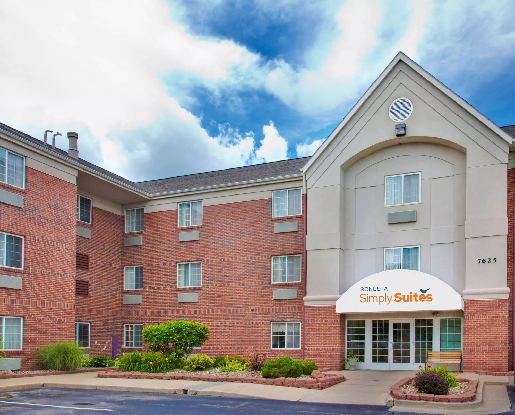 Sonesta Simply Suites Des Moines - Primary Image