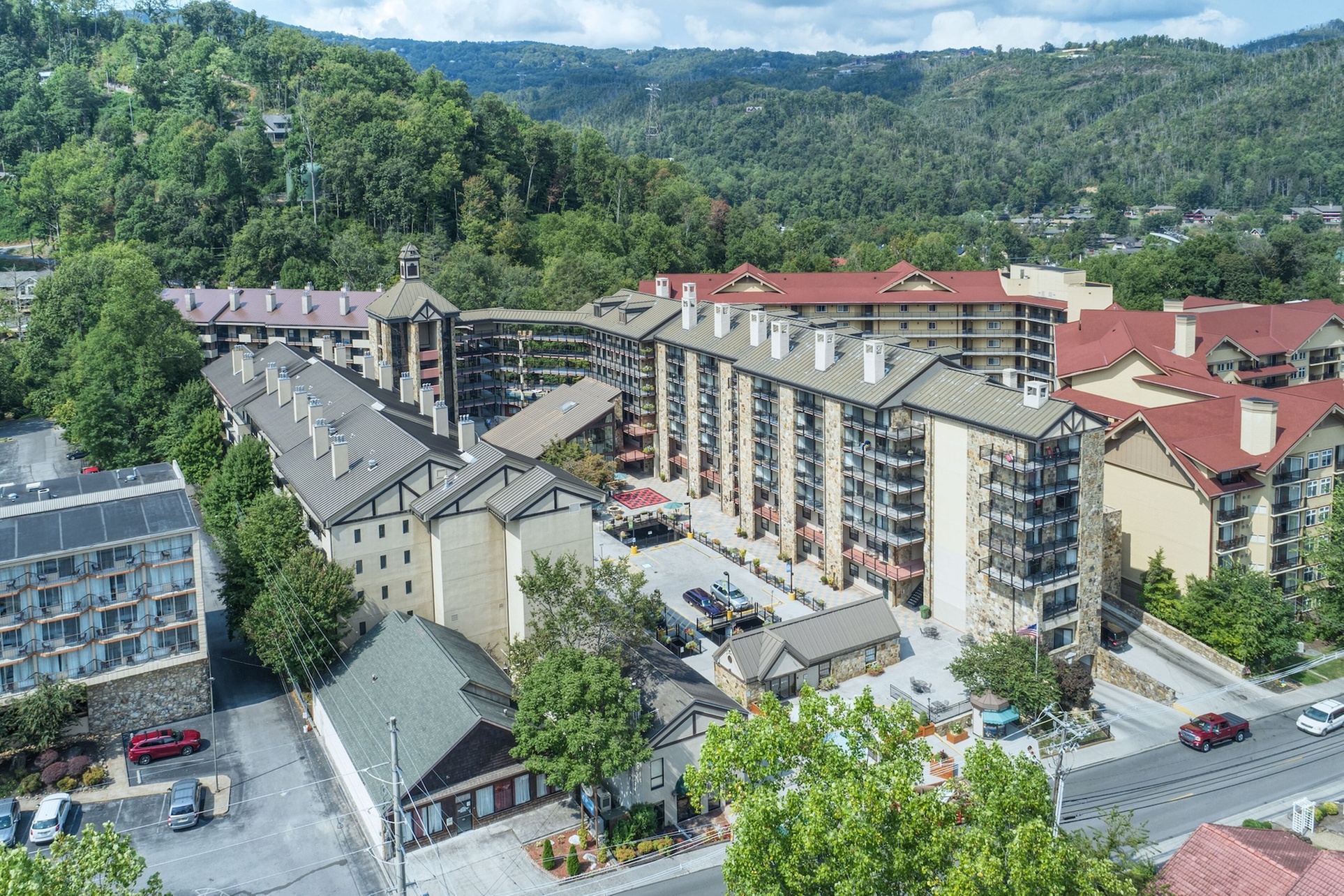 Gatlinburg Town Square by Exploria Resorts