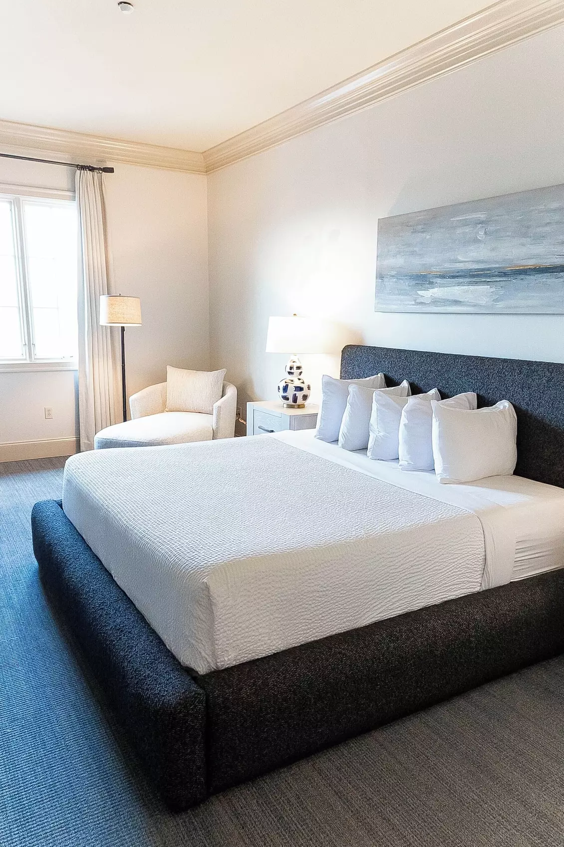 Carriage House Hotel - Primary Image