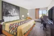 Super 8 by Wyndham Madison South - Second Medium