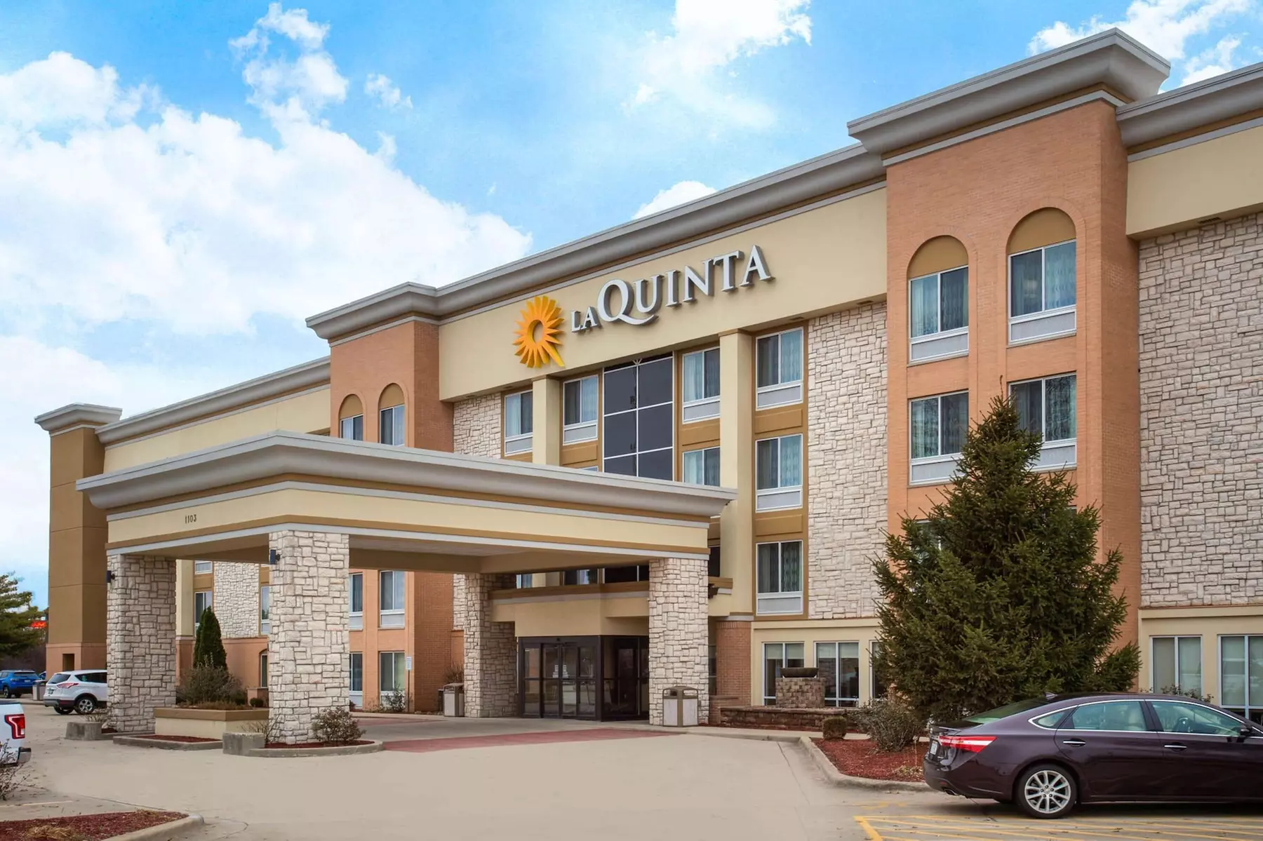 La Quinta Inn & Suites by Wyndham Effingham - Primary Image