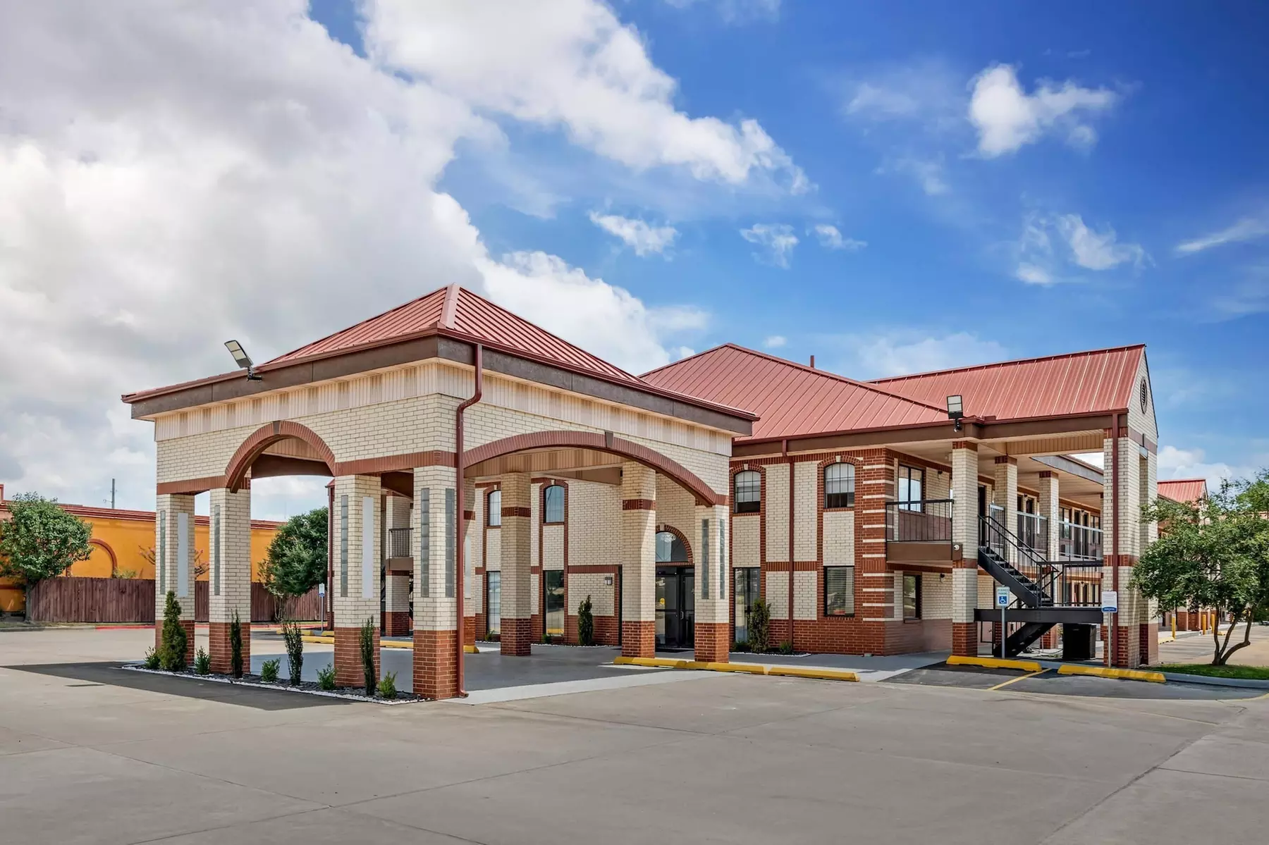 Quality Inn & Suites New Boston - Texarkana West - Primary Image