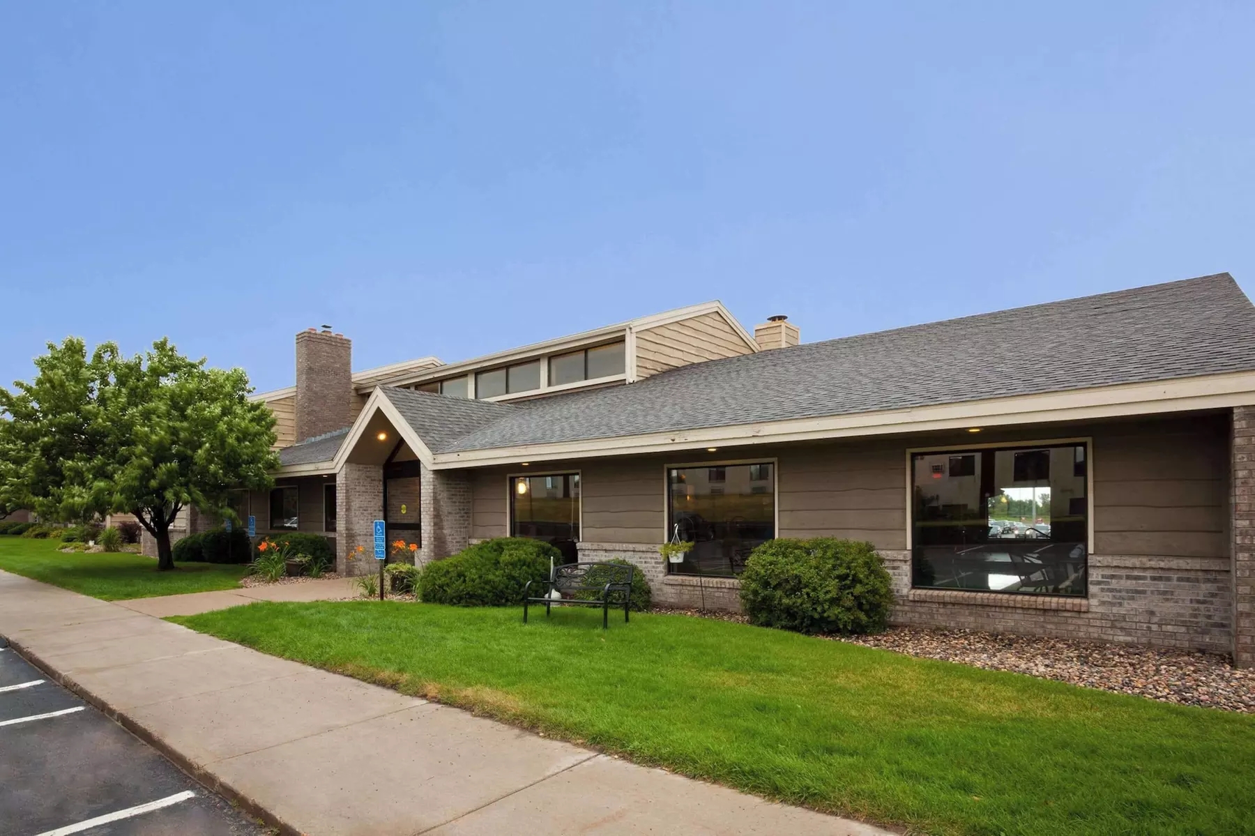 AmericInn by Wyndham Alexandria - Primary Image