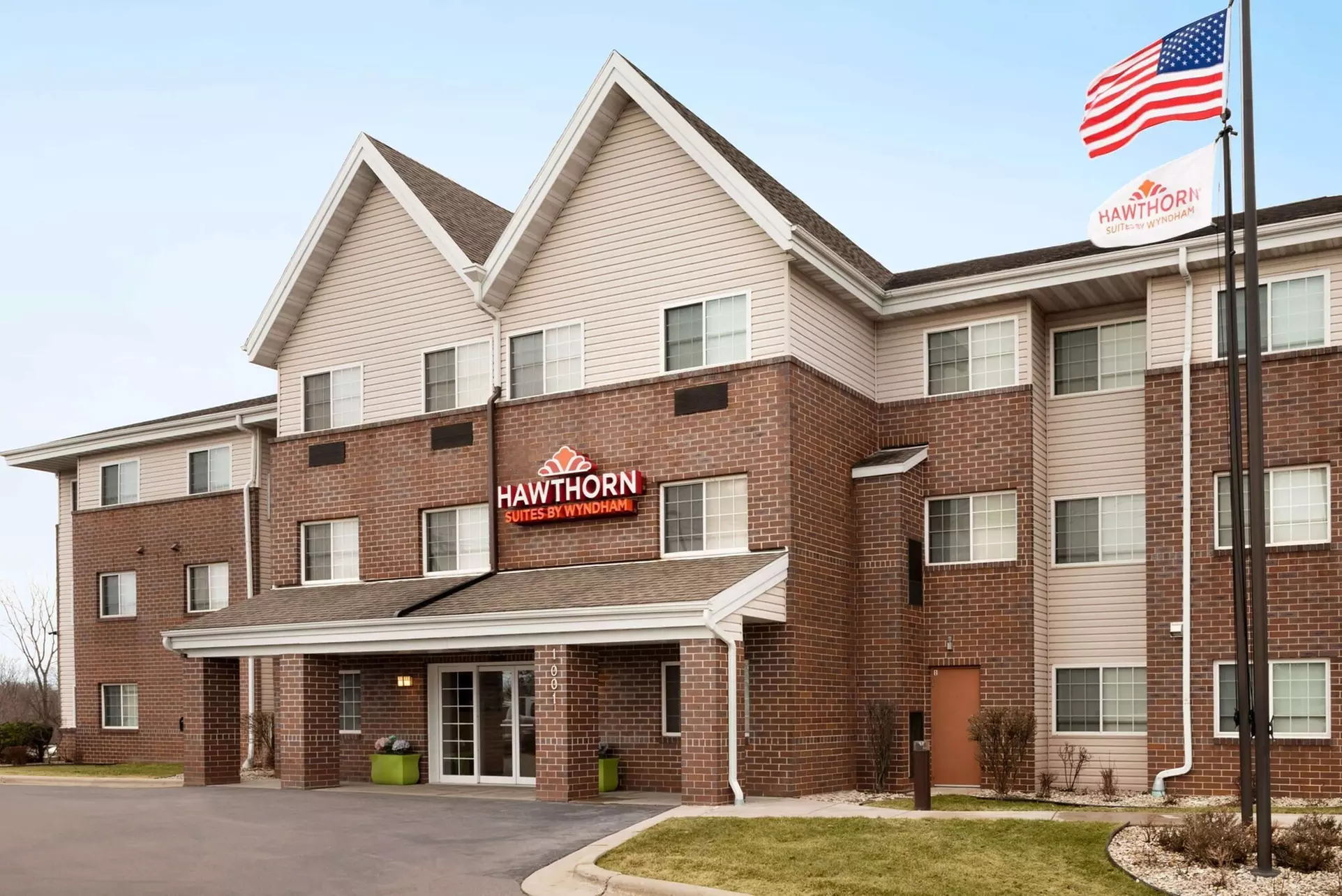 Hawthorn Extended Stay by Wyndham Milwaukee Airport - Primary Image