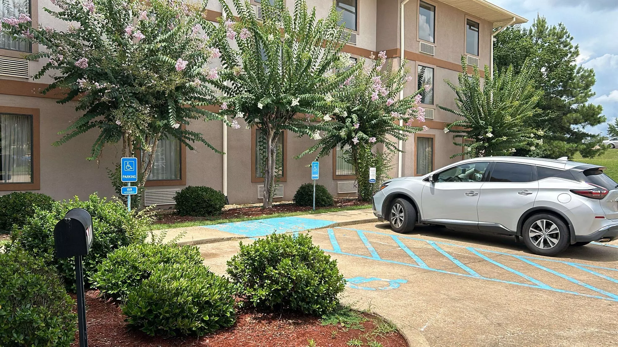 SureStay by Best Western Pearl Jackson Airport - Primary Image