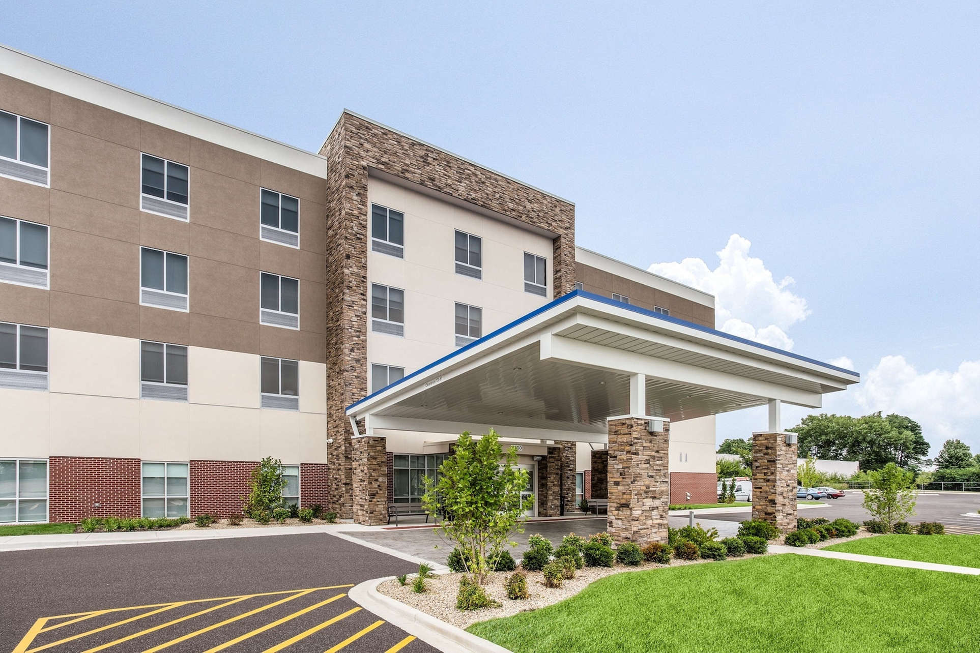 Holiday Inn Express & Suites Ottawa by IHG