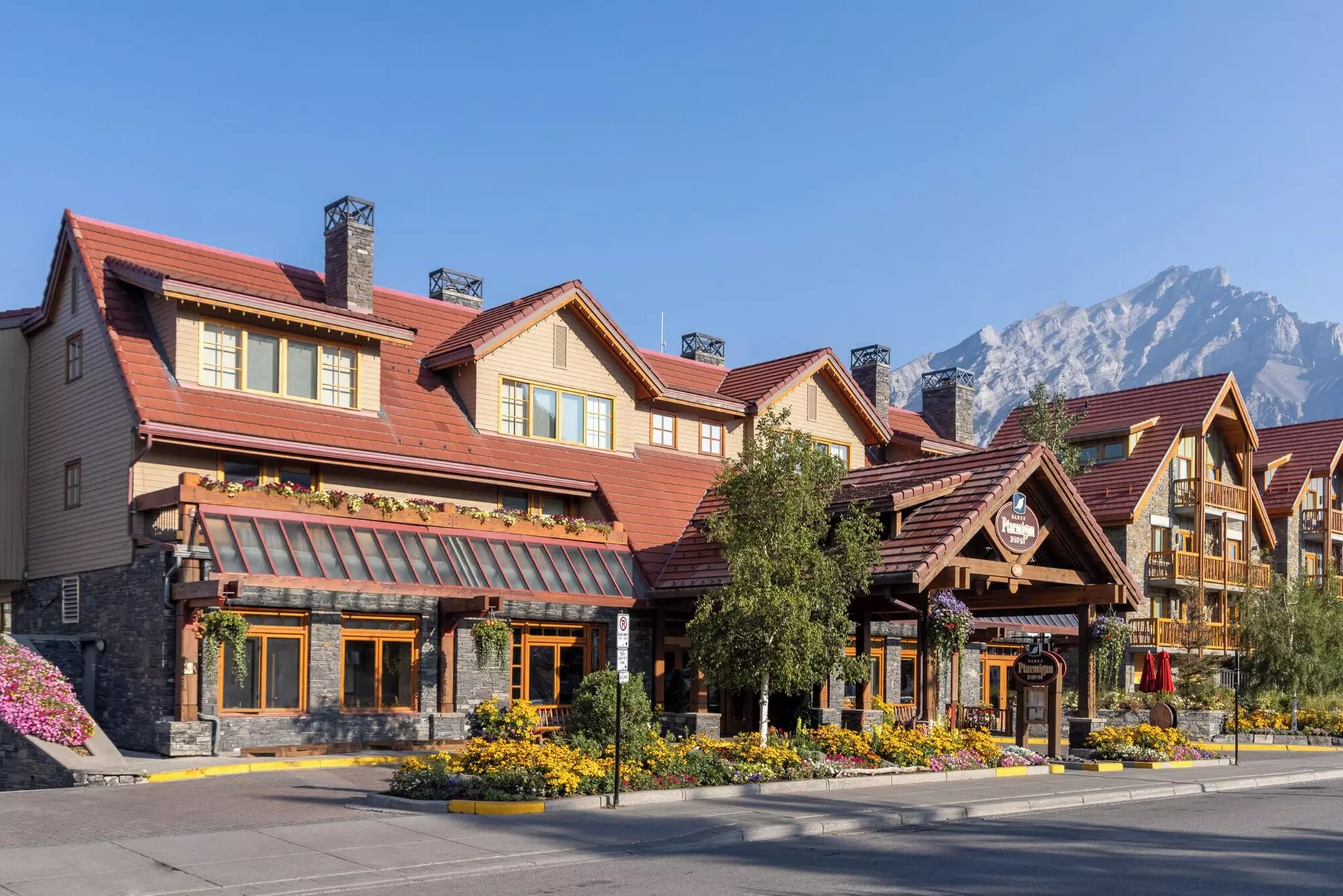 Banff Ptarmigan Inn - Primary Image
