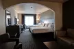 Holiday Inn Express & Suites Manhattan by IHG - Second Medium