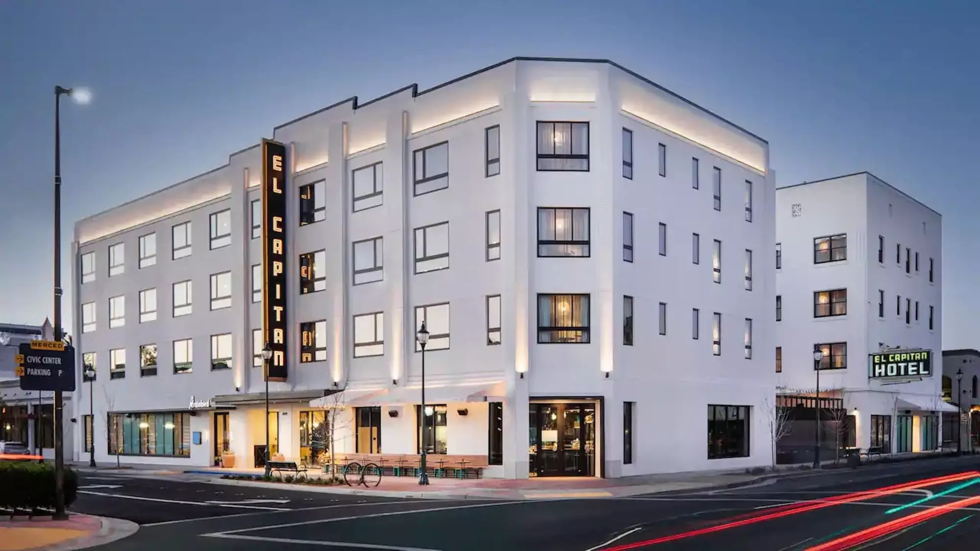 El Capitan Hotel - Primary Image