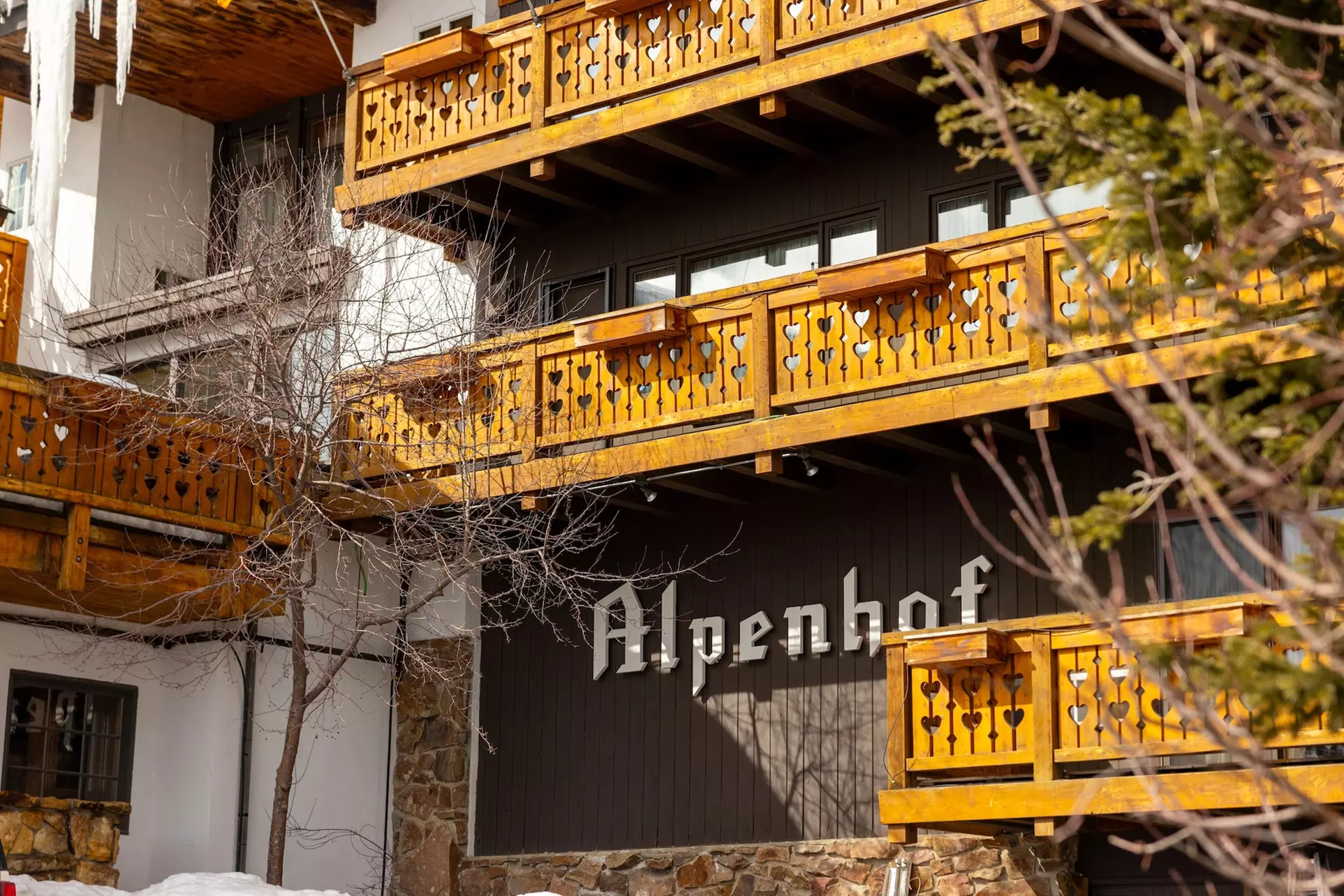 Alpenhof - Primary Image