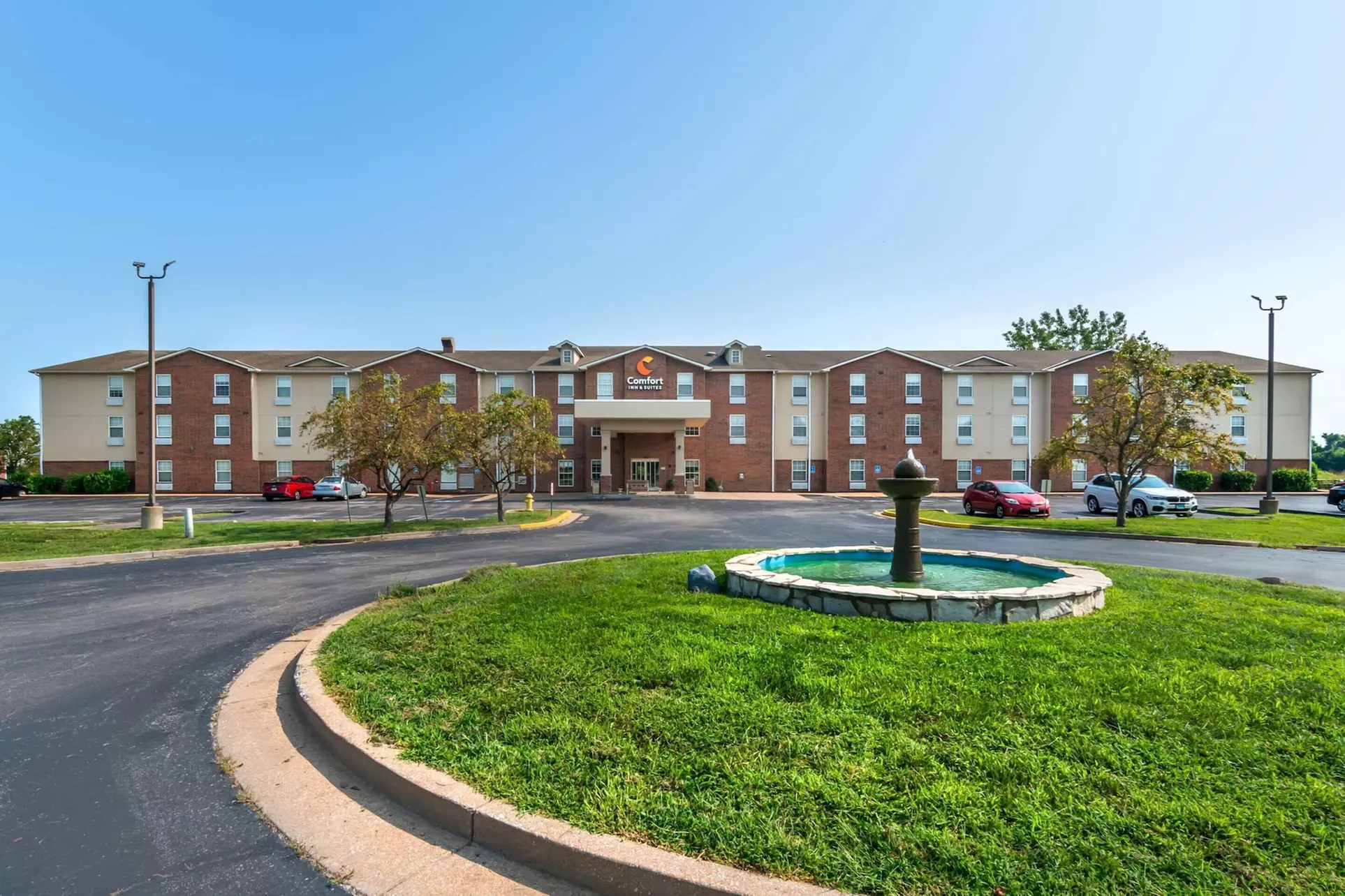 Comfort Inn & Suites St. Louis - Chesterfield - Primary Image