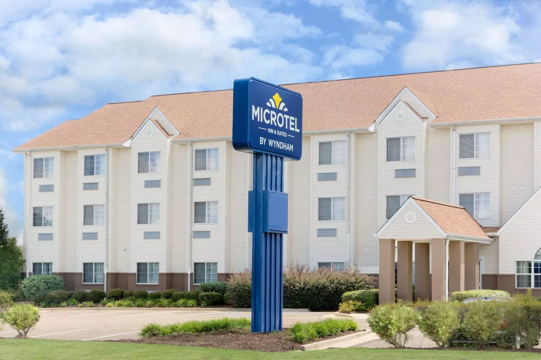 Microtel Inn & Suites by Wyndham Starkville - Primary Image
