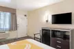 Quality Inn & Suites Camarillo - Oxnard - Second Medium
