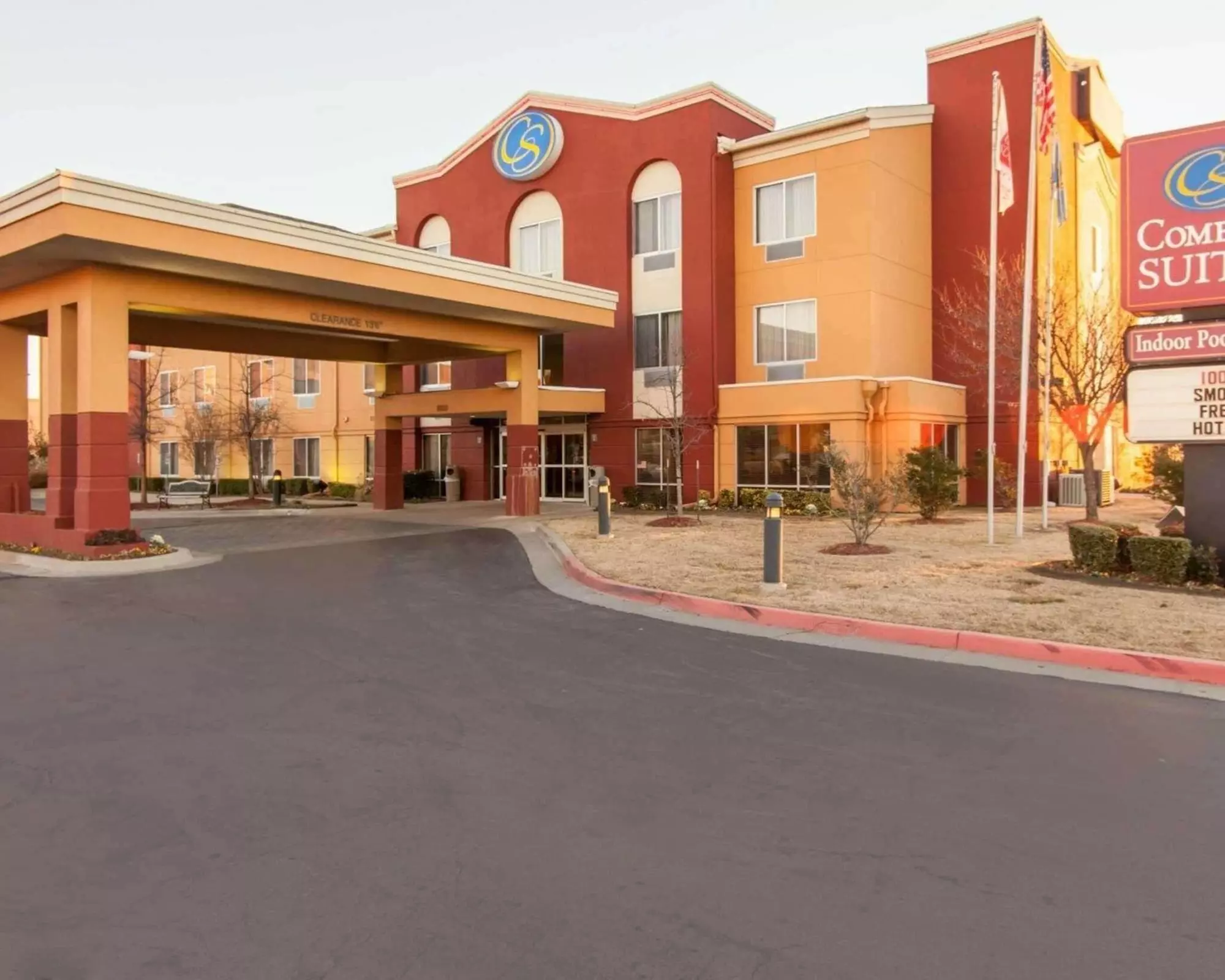 Comfort Suites Central/I-44 - Primary Image