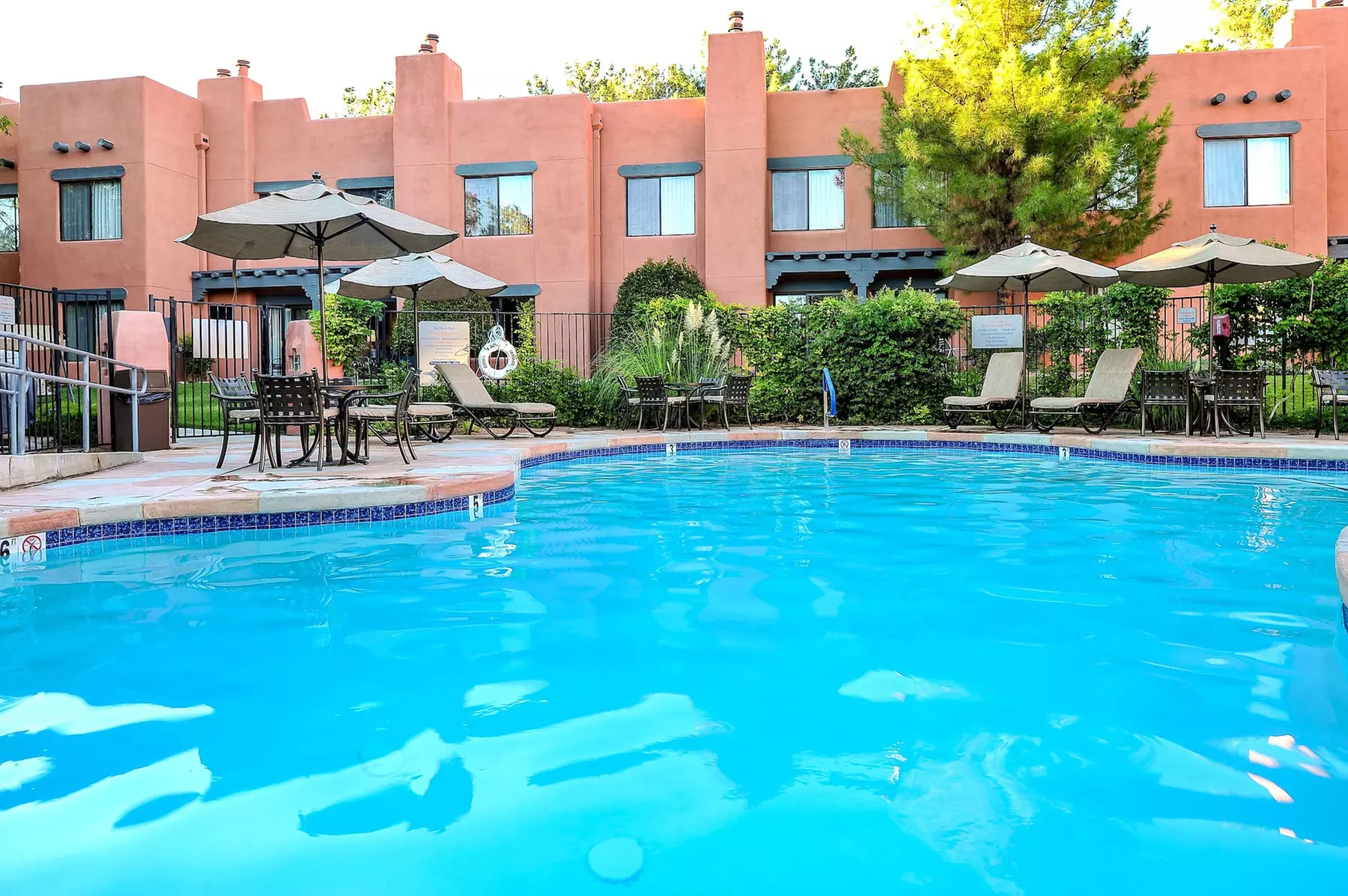 Bell Rock Inn - Primary Image