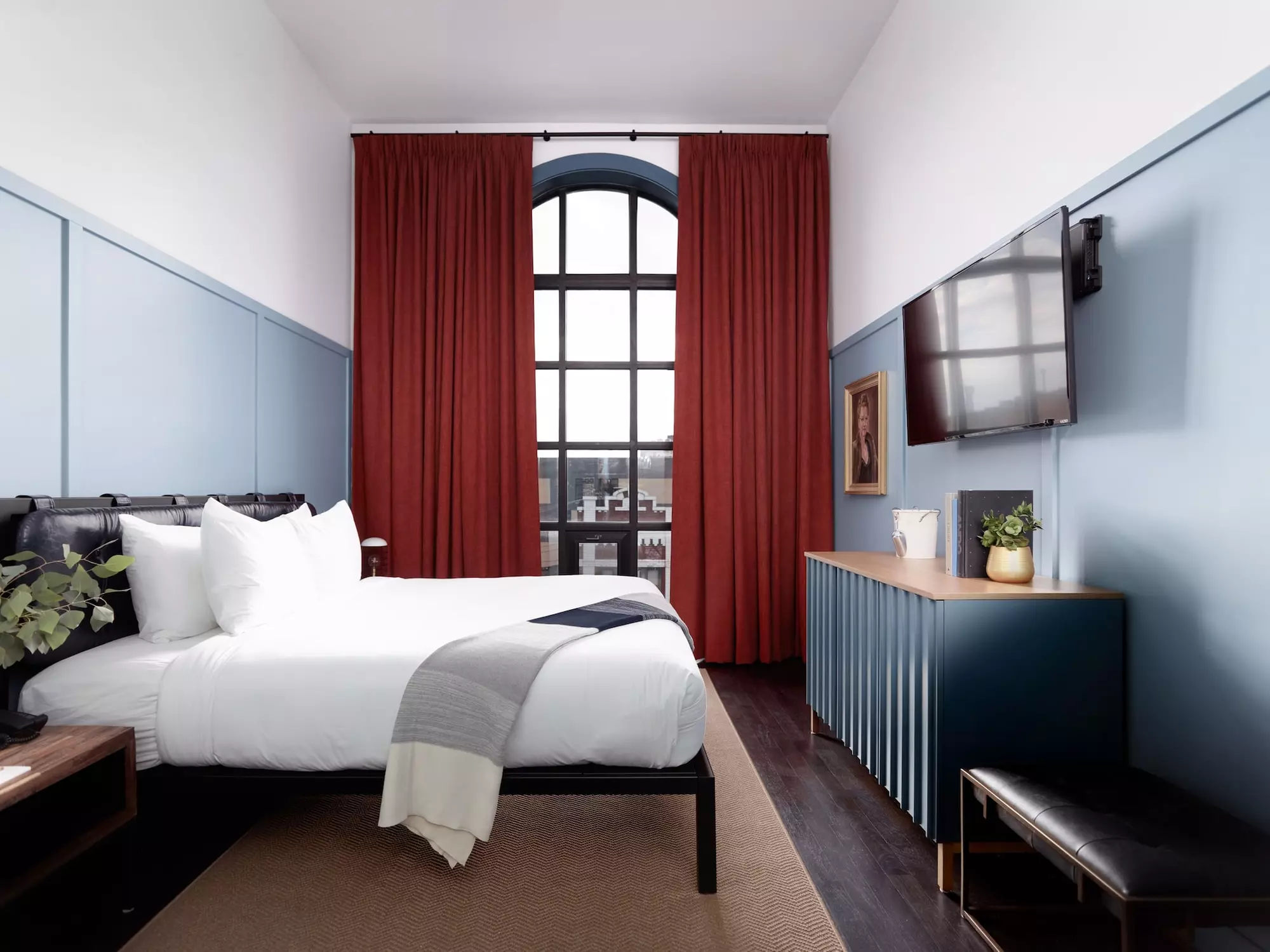 The Chicago Hotel Collection - Wrigleyville - Primary Image