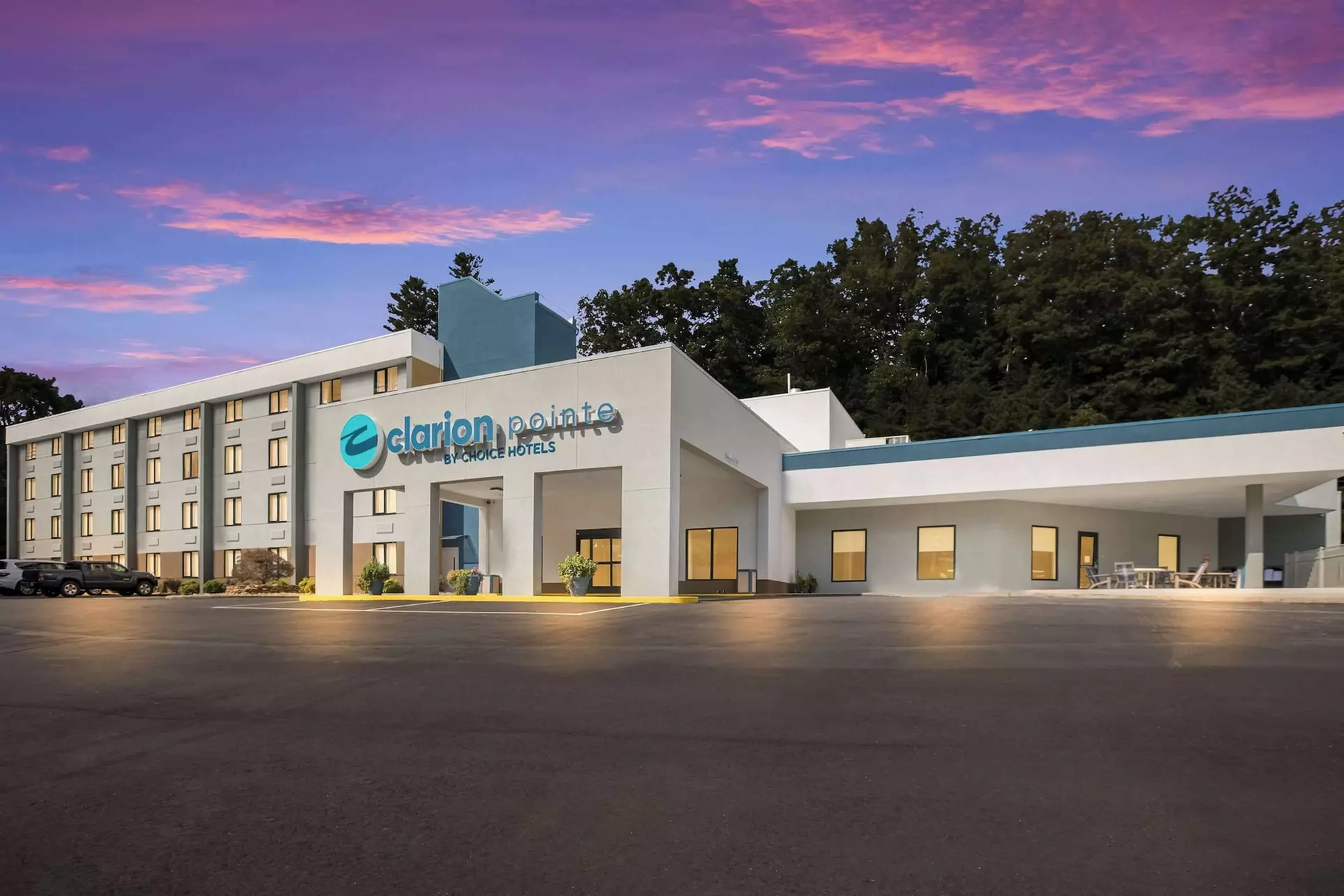 Clarion Pointe Sylva near Cherokee Area - Primary Image