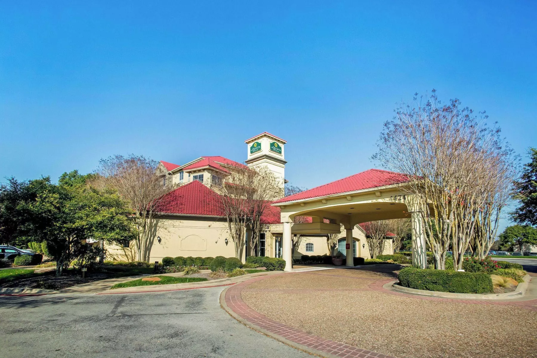 La Quinta Inn & Suites by Wyndham Austin Southwest - Primary Image