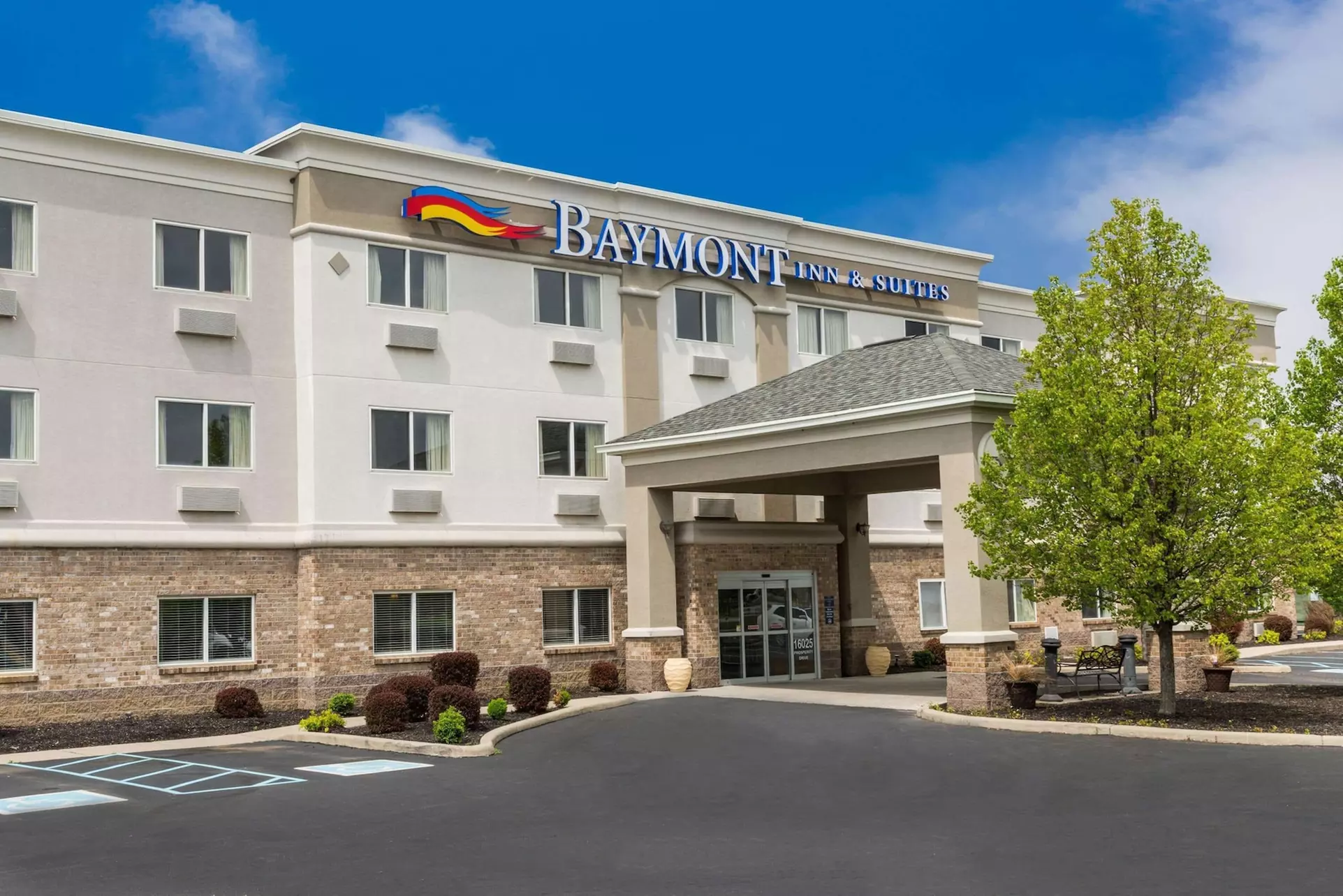 Baymont by Wyndham Noblesville - Primary Image