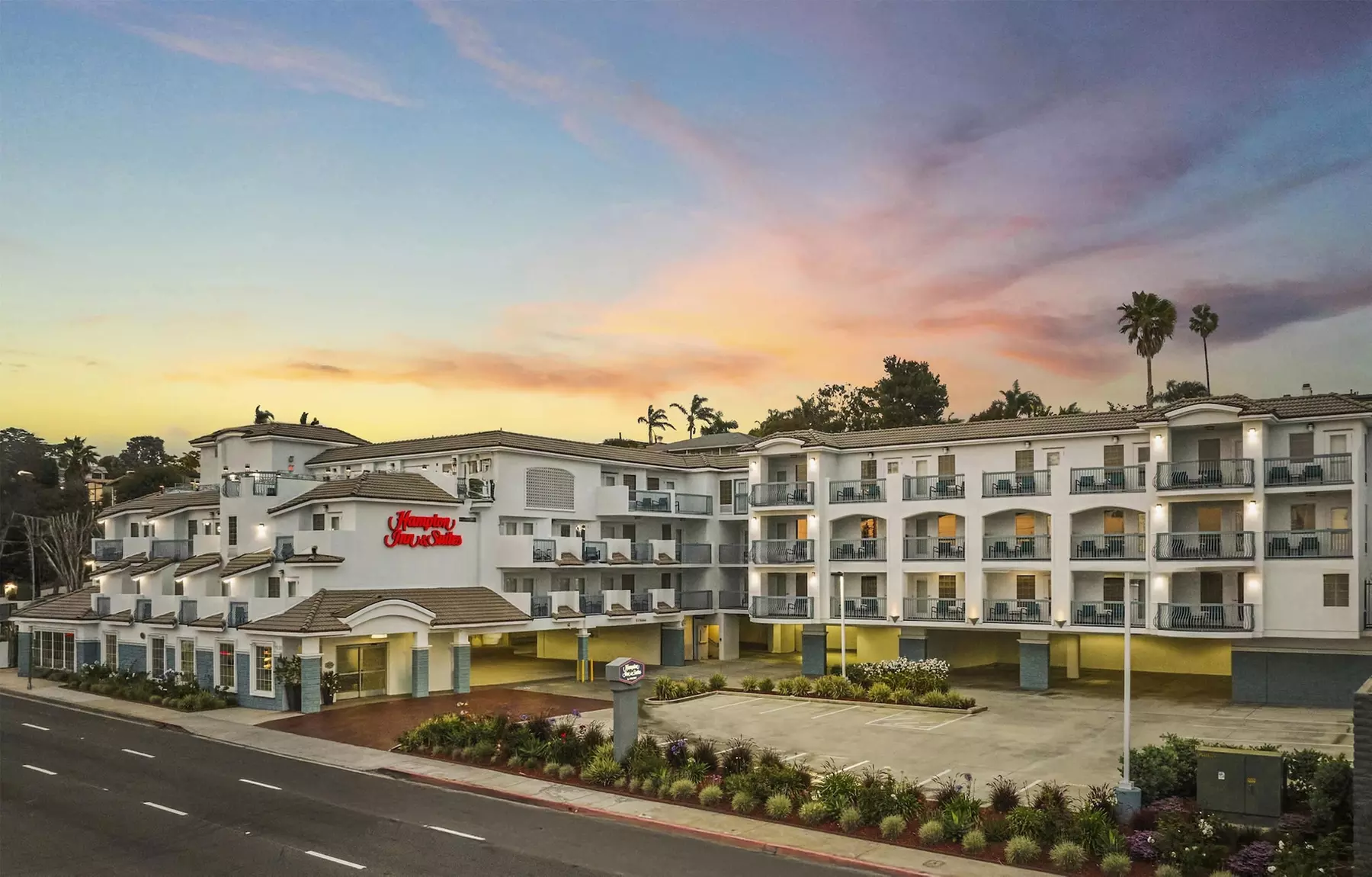 Hampton Inn & Suites Hermosa Beach - Primary Image