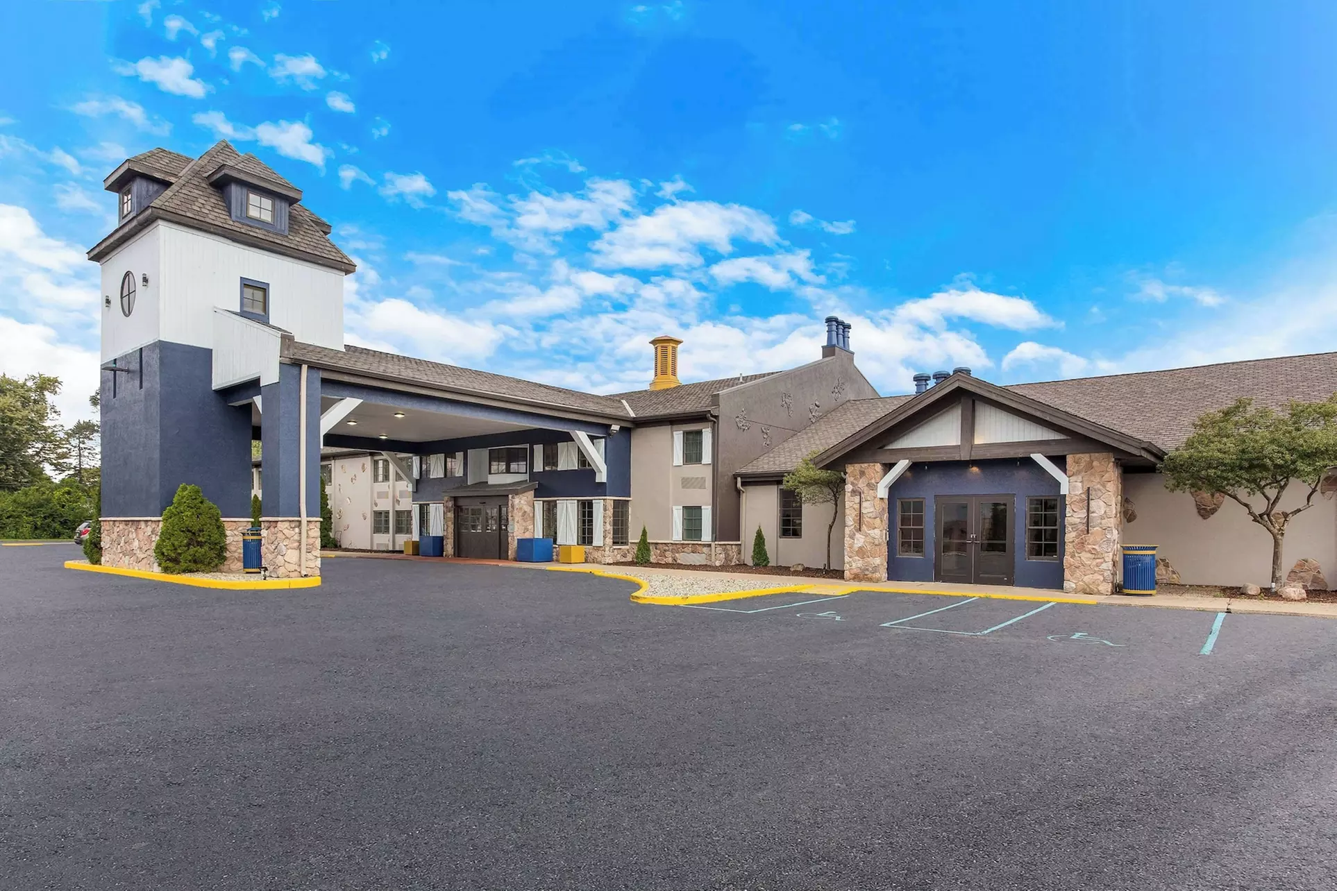 Wingate by Wyndham South Bend/Notre Dame - Primary Image