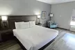 La Quinta Inn & Suites by Wyndham Gonzales LA - Second Medium