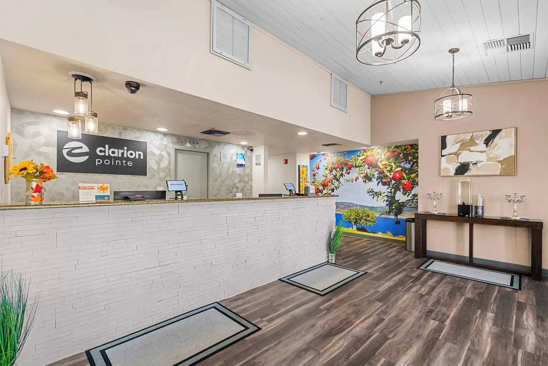 Clarion Pointe Wenatchee - Primary Image