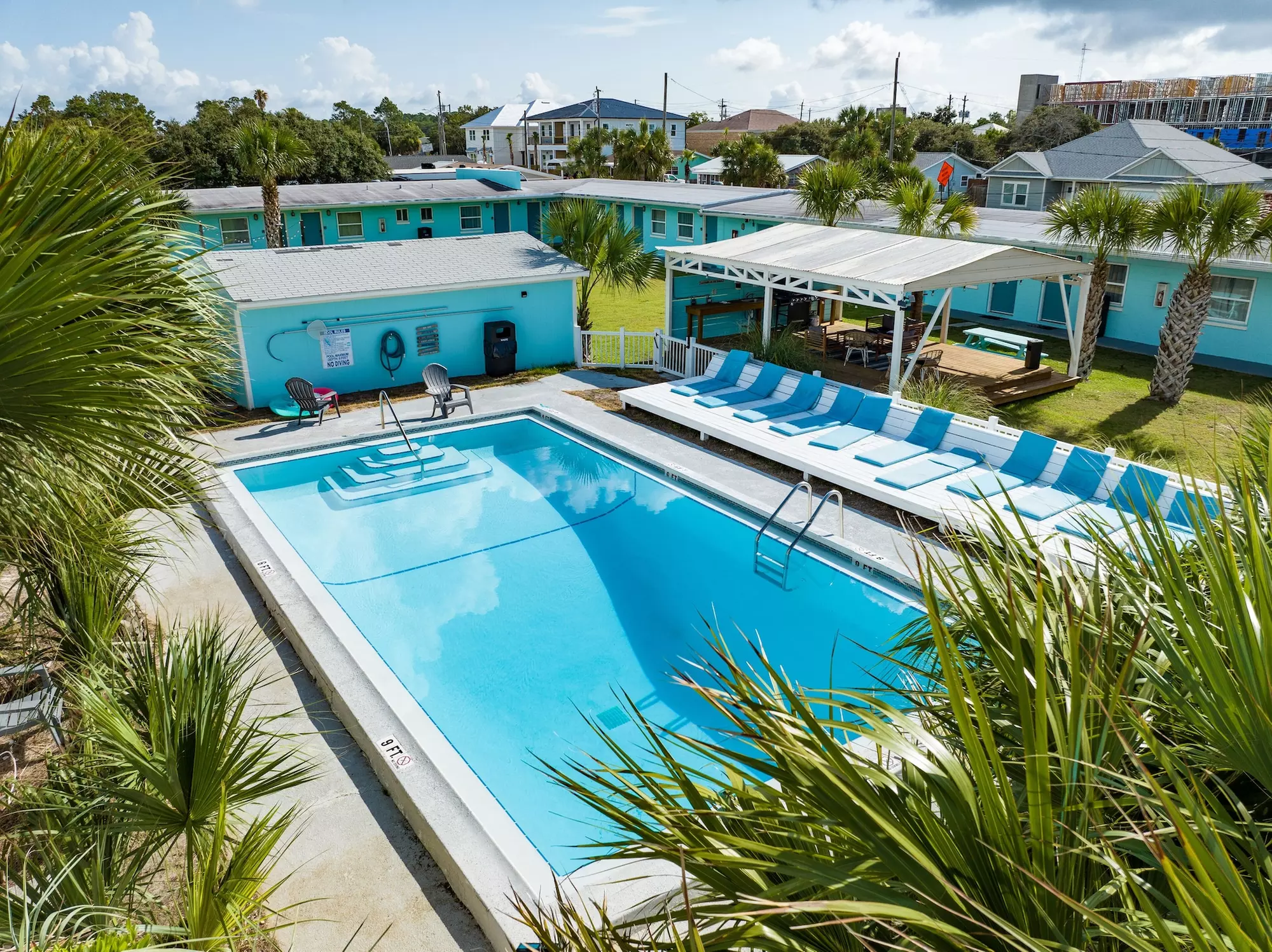 Bahama Breeze - Primary Image