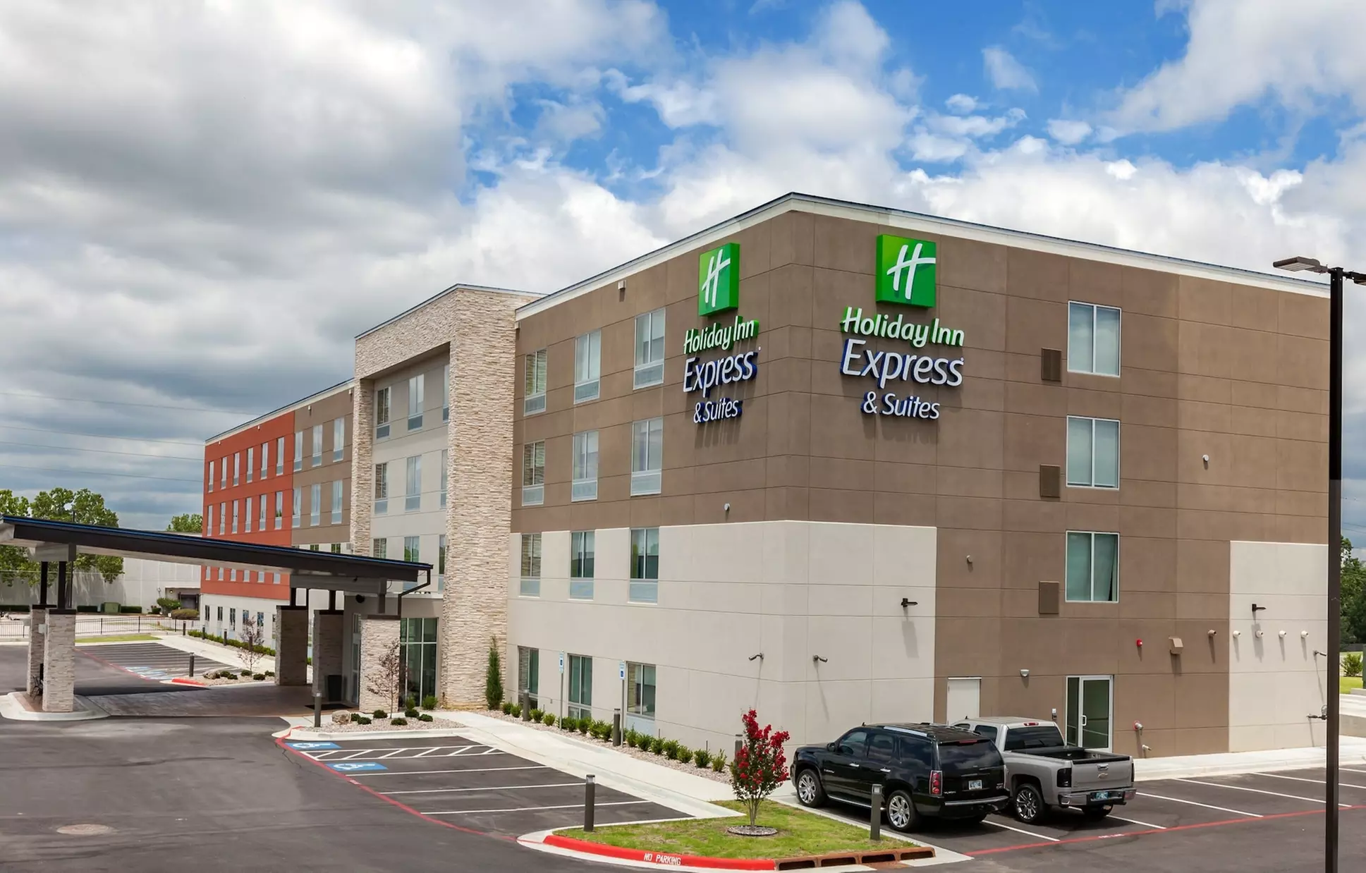 Holiday Inn Express & Suites Tulsa South - Woodland Hills, an IHG Hotel - Primary Image
