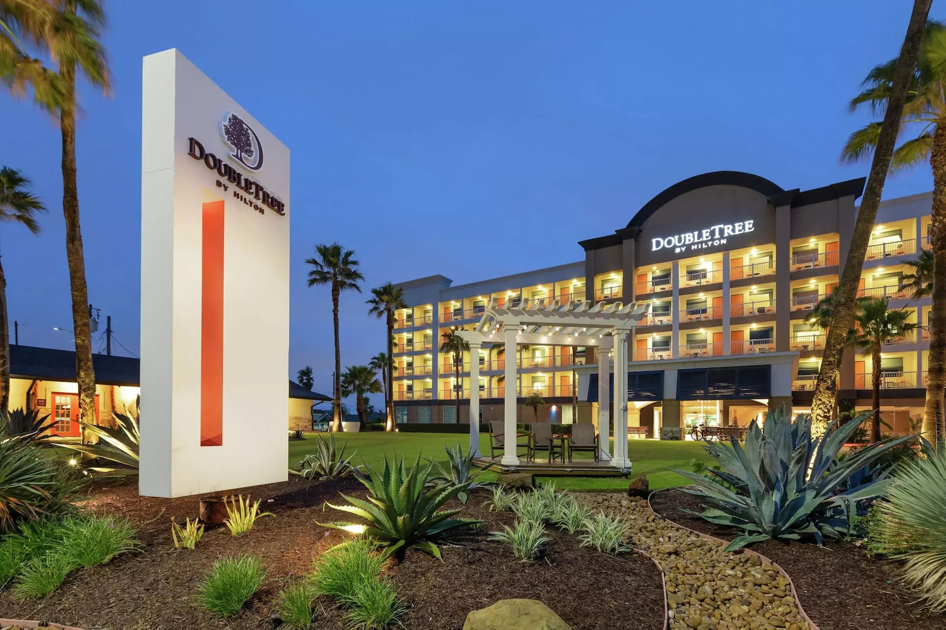 DoubleTree by Hilton Hotel Galveston Beach - Primary Image