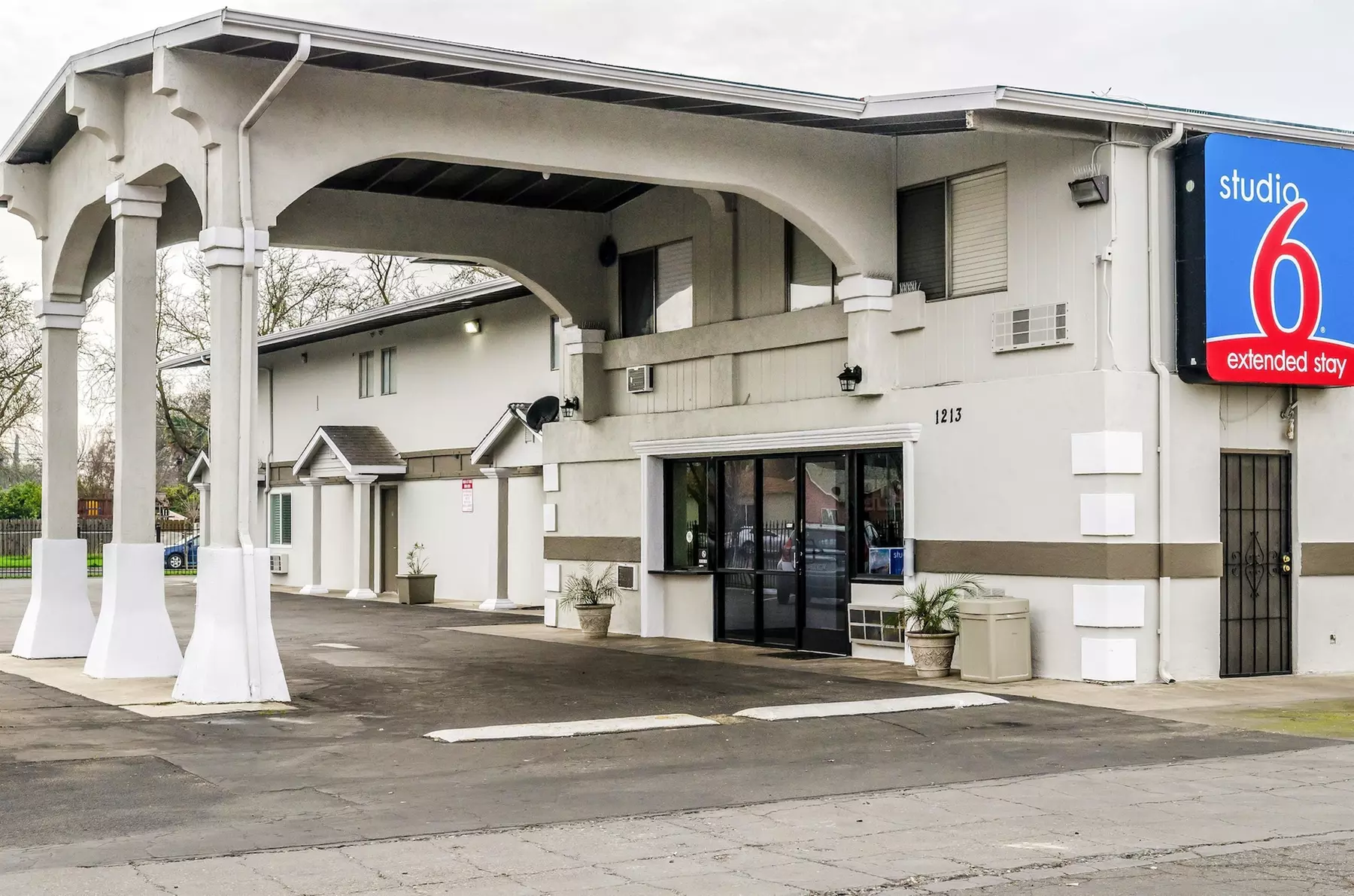 Studio 6 Merced, CA - Primary Image