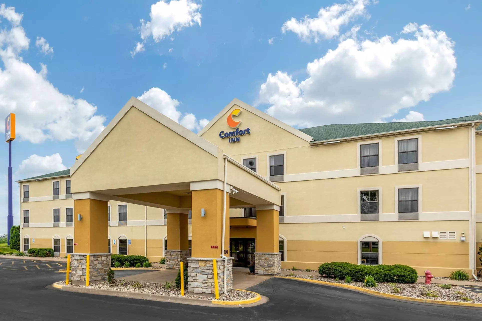 Comfort Inn Walcott near Davenport - Primary Image