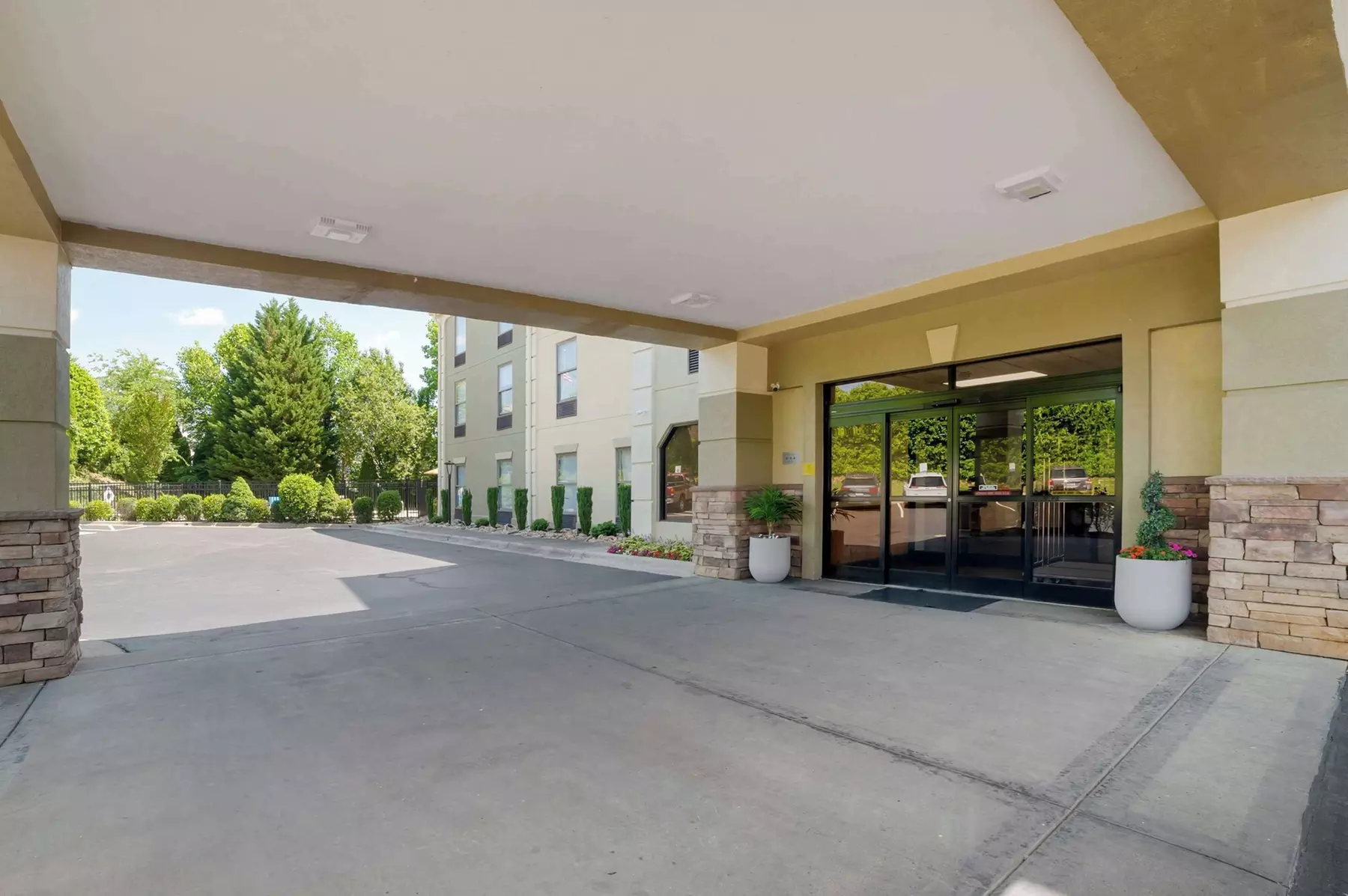 Comfort Inn Asheville Airport - Primary Image