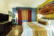 Days Inn & Suites by Wyndham Houston North/Aldine - Second Medium