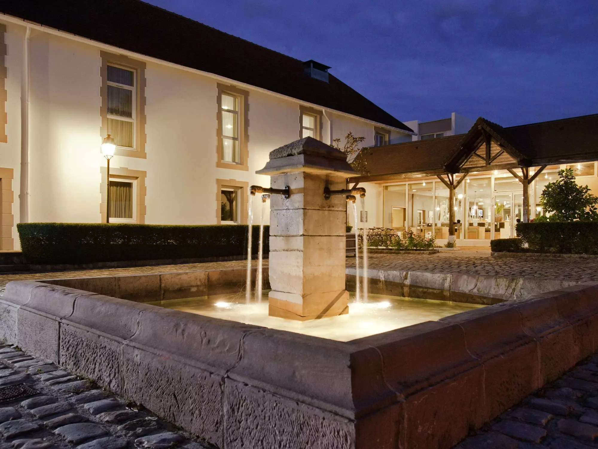 Novotel Paris Saclay - Primary Image