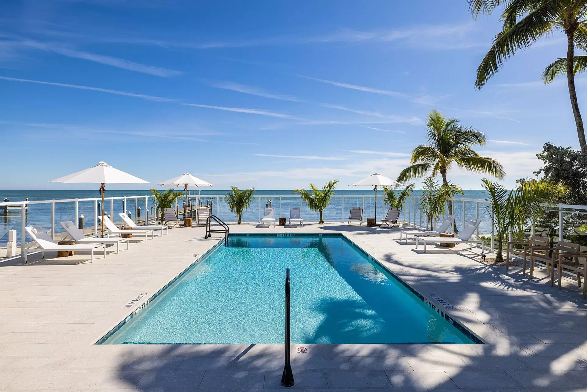 Pines & Palms Resort - Primary Image