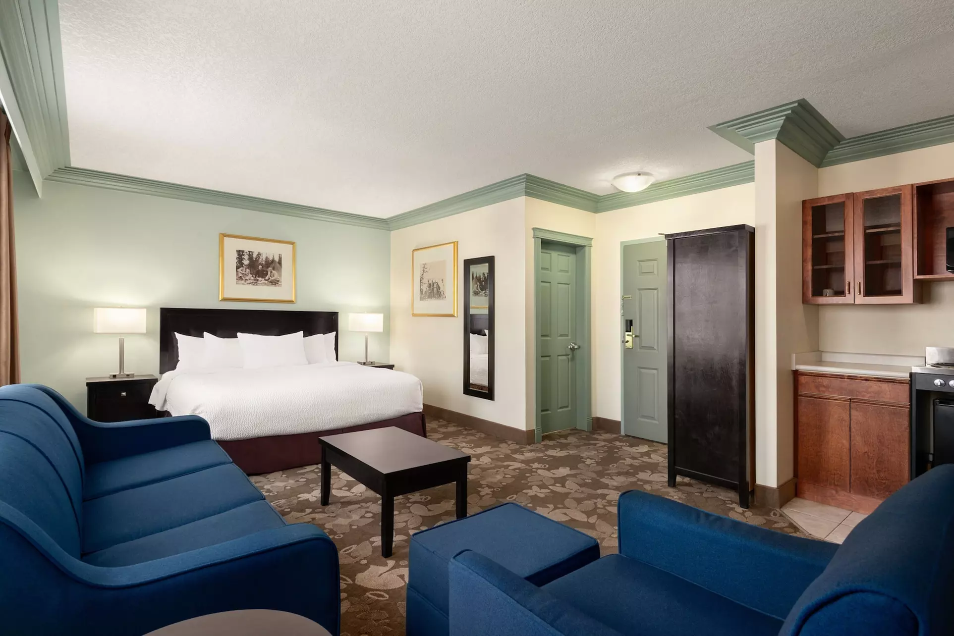 Nova Inn Yellowknife - Primary Image
