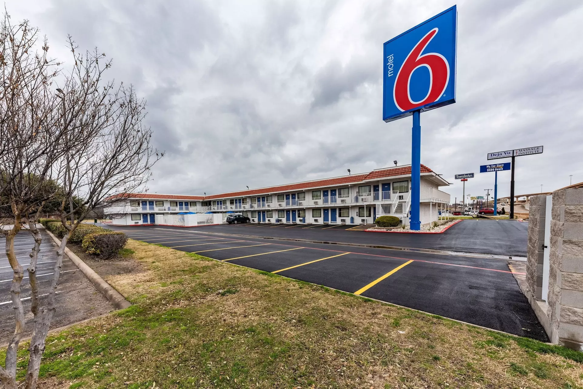 Motel 6 North Richland Hills, TX - Primary Image