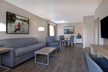 Days Inn by Wyndham Victoria Uptown - Second Medium