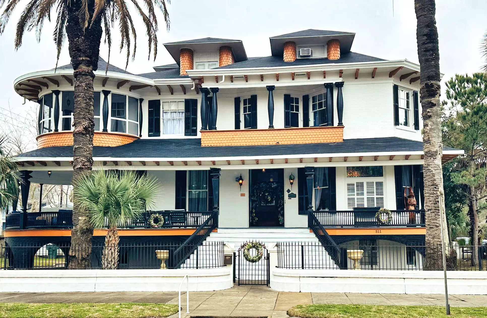 The Mansion on 17th - Primary Image