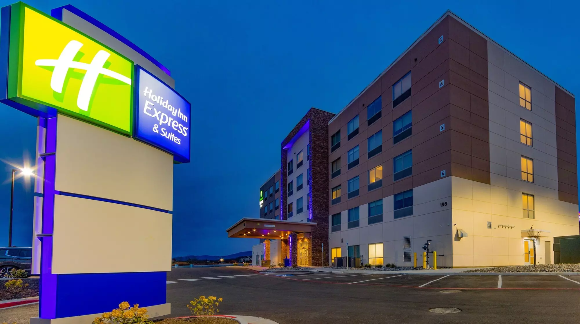 Holiday Inn Express & Suites Harrisonburg University Area by IHG - Primary Image