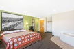 Super 8 by Wyndham Bedford - Second Medium