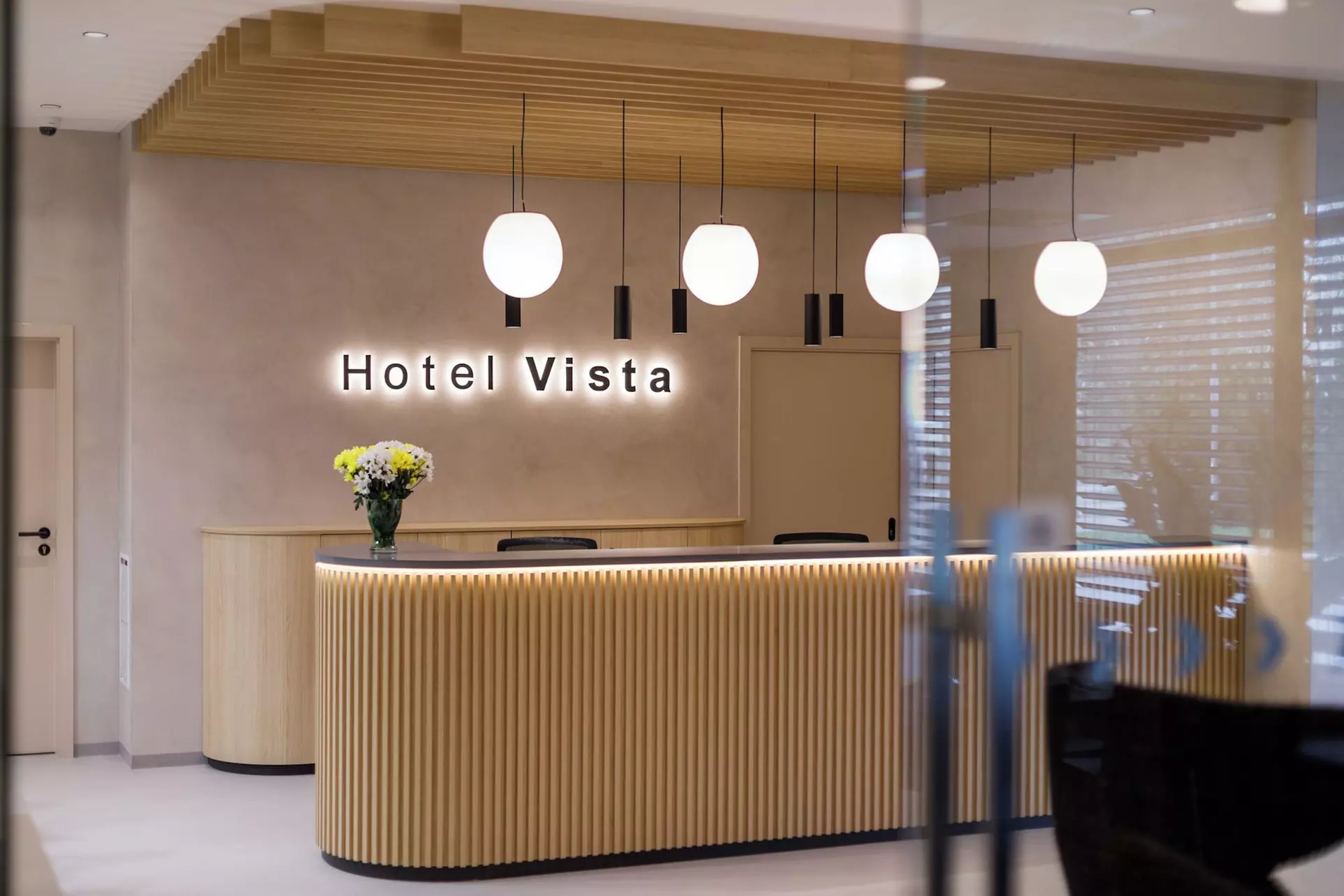 Hotel Vista - Primary Image