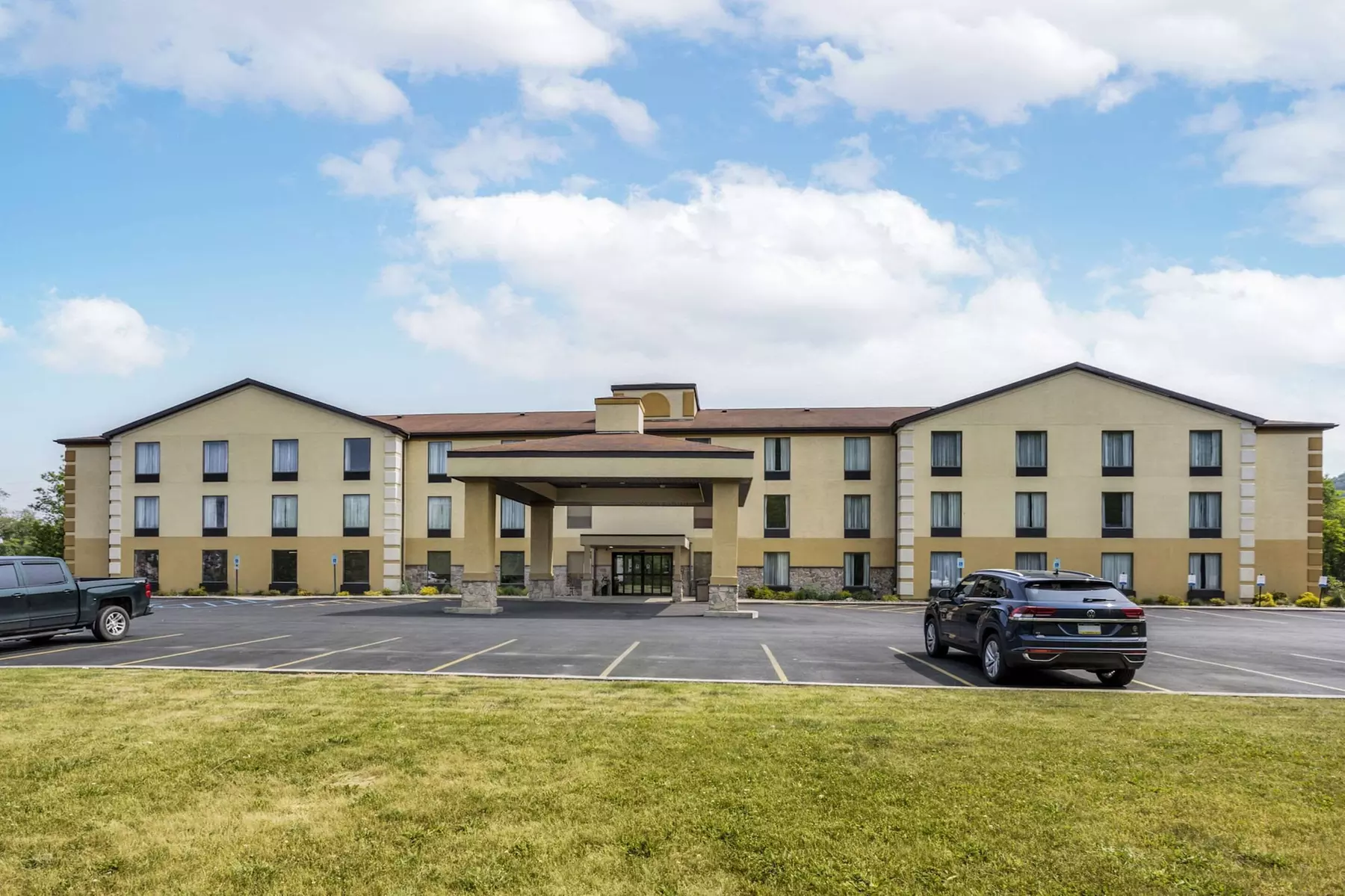 Comfort Inn Huntingdon - Primary Image