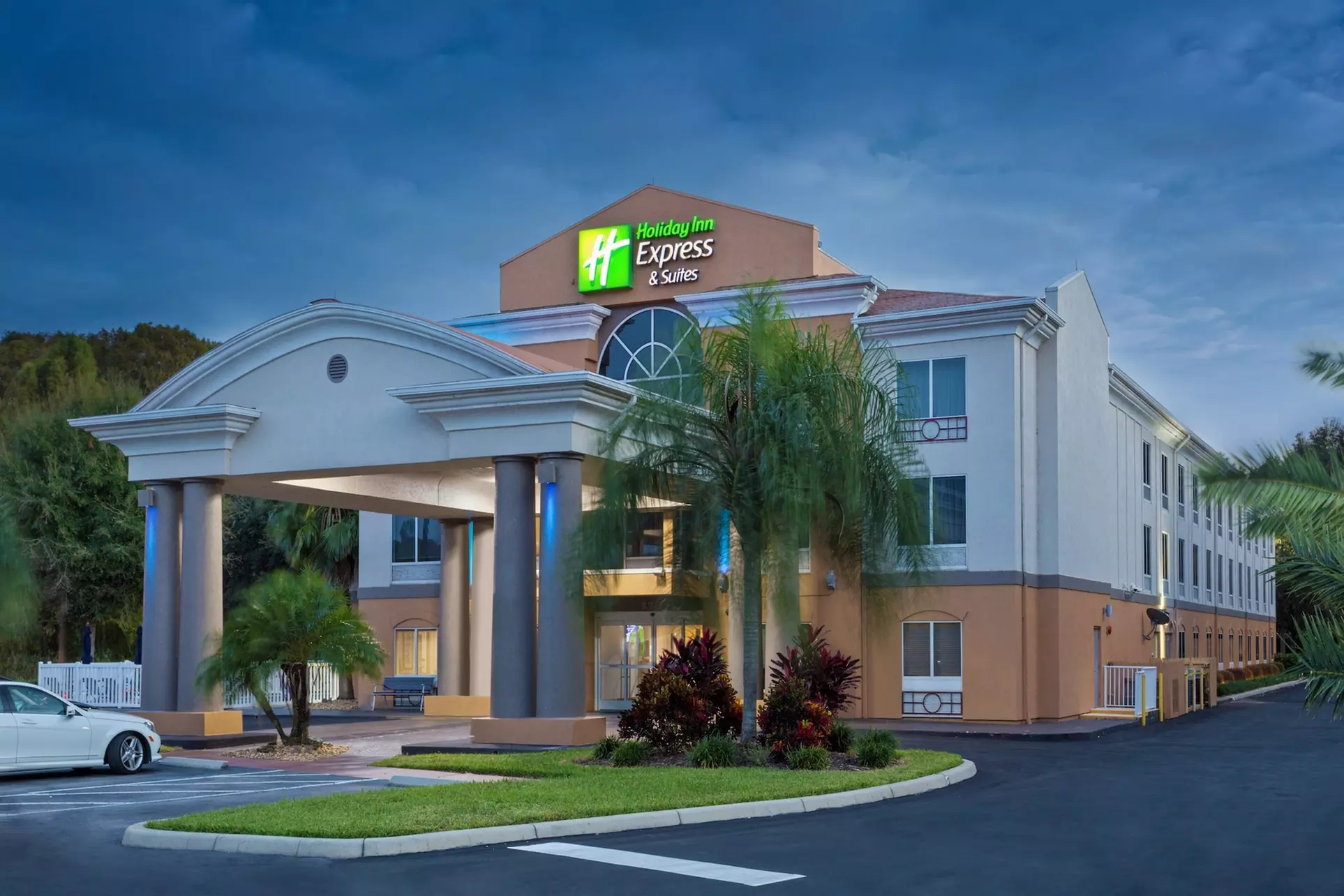 Holiday Inn Express Hotel & Suites Tavares - Leesburg by IHG - Primary Image