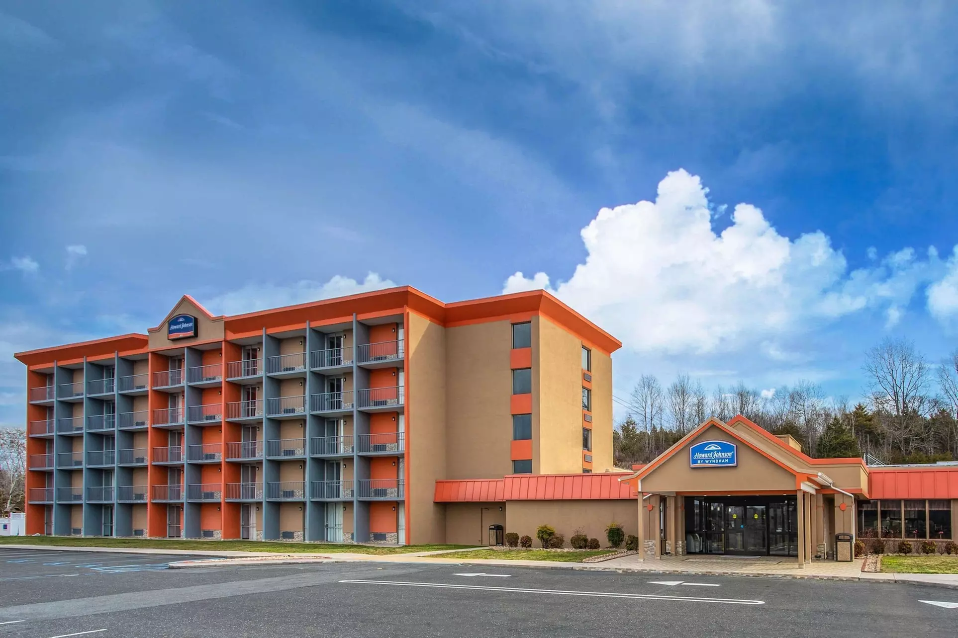 Howard Johnson by Wyndham Lexington - Primary Image