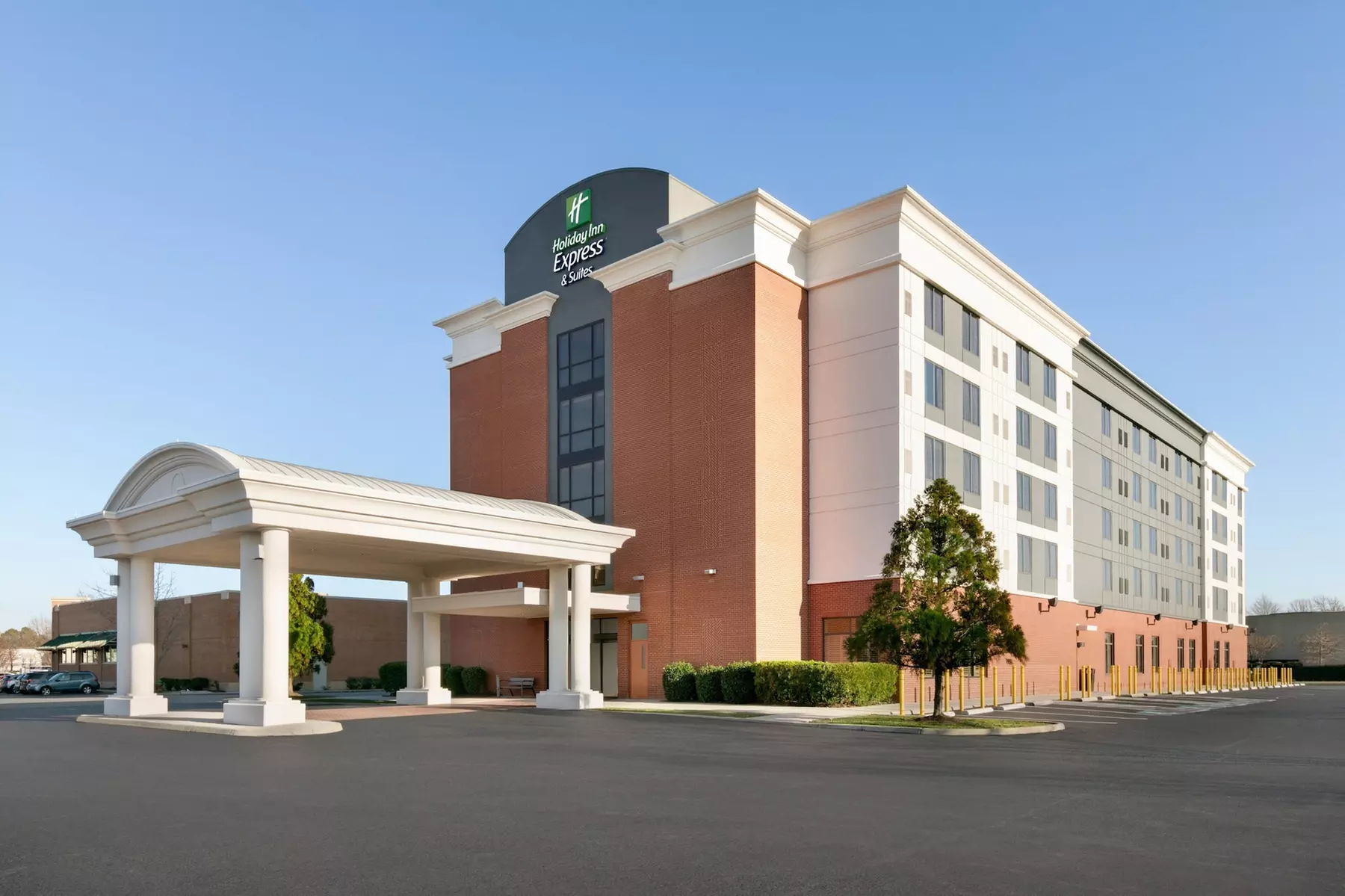 Holiday Inn Express Hotel & Suites Norfolk Airport by IHG - Primary Image