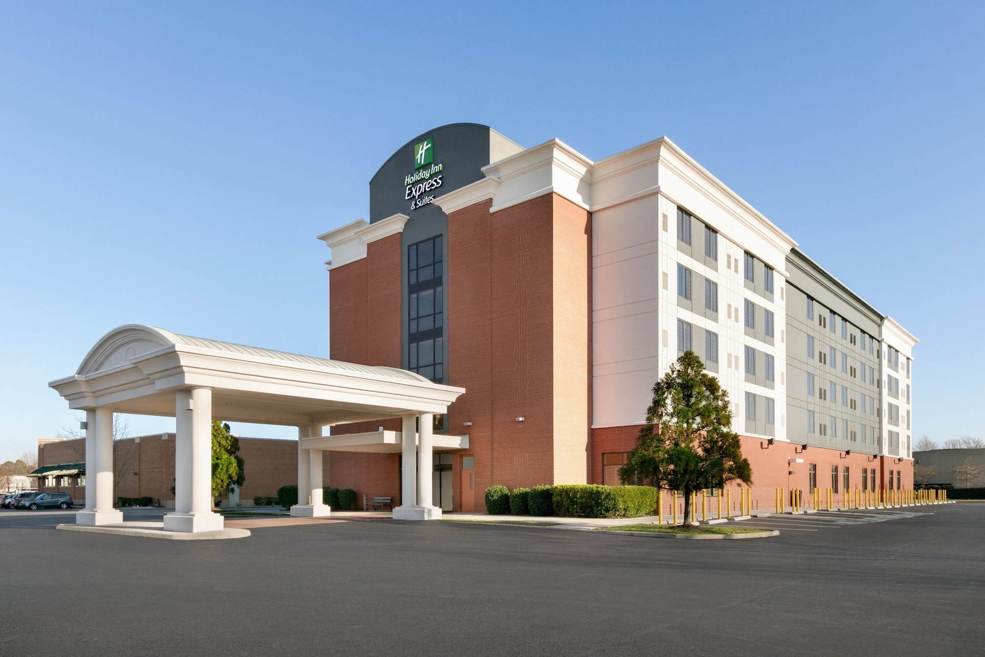 Holiday Inn Express Hotel & Suites Norfolk Airport by IHG