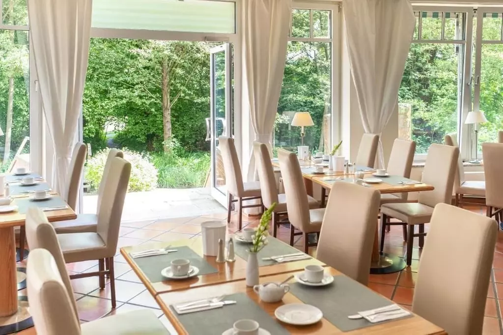 Luebecker Hof - Primary Image